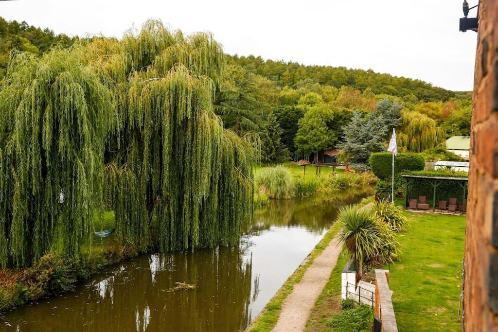 Hidden Gem Canal Facing Retreat With Lovely Walks Hopwas Exteriör bild