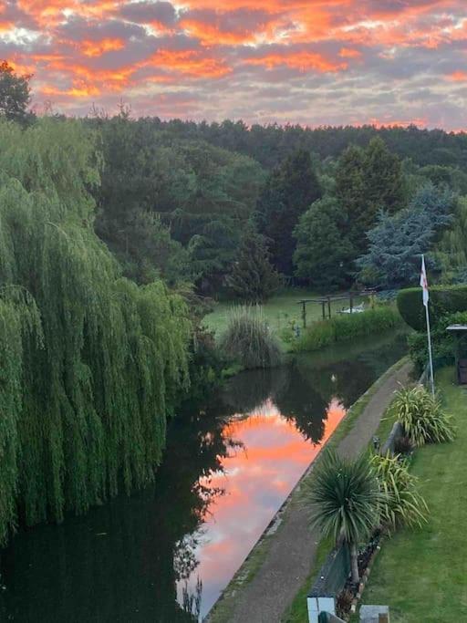 Hidden Gem Canal Facing Retreat With Lovely Walks Hopwas Exteriör bild
